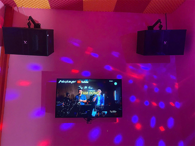 loa karaoke vpk ks 810 su dung phong hat