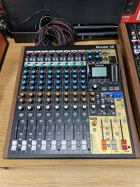 tascam model 12 anh thuc te melody music